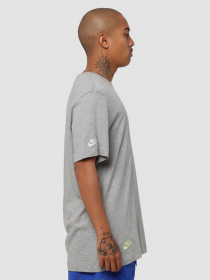 Футболки і поло NIKE Sportswear модель DJ1568-063 Фото