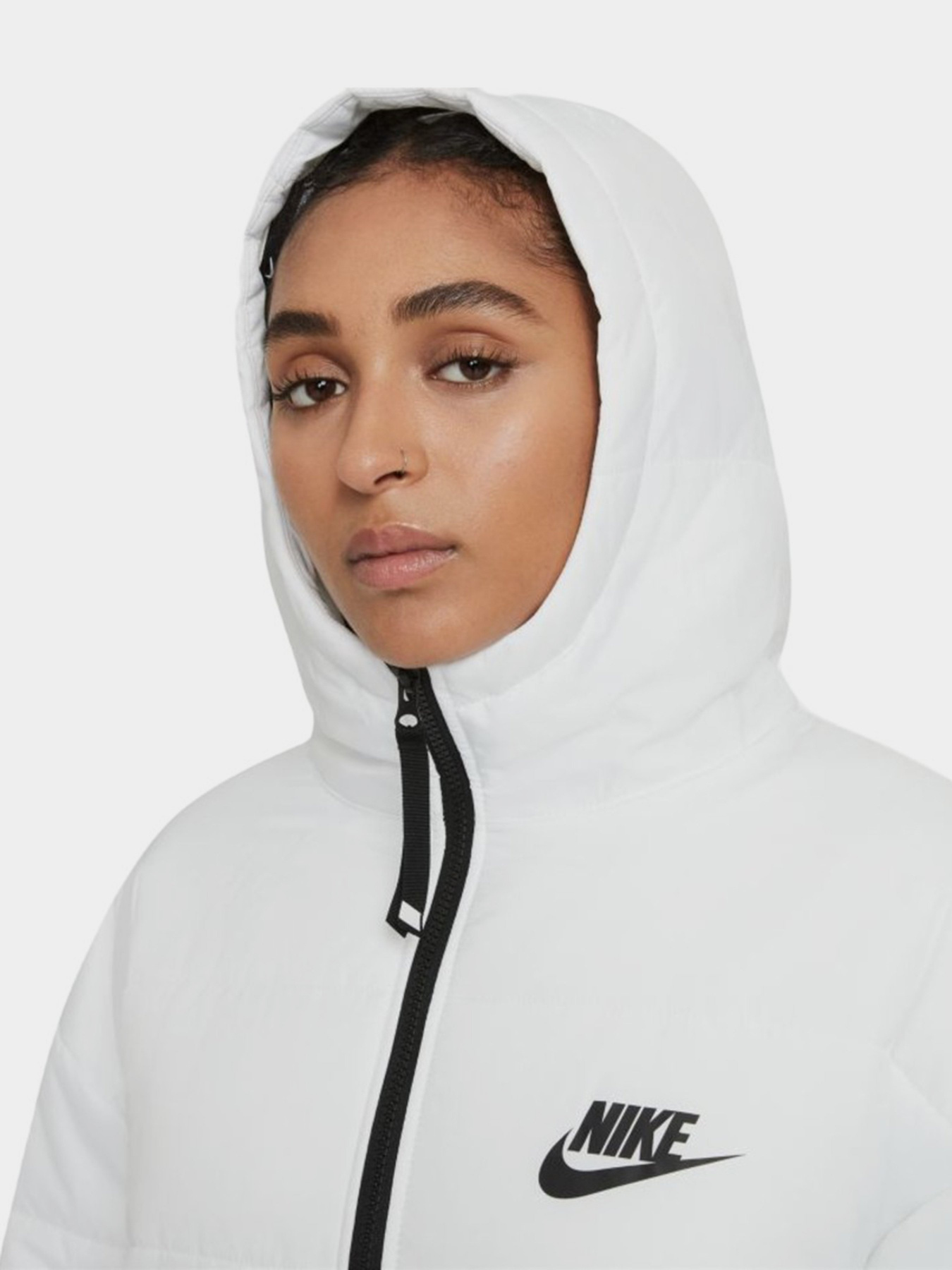 Зимняя куртка NIKE Sportswear Therma-Fit Repel модель DJ6999-100 Зимняя куртка NIKE Sportswear Therma-Fit Repel модель DJ6999-100 Фото