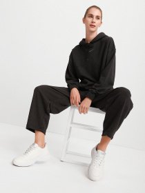 Штаны спортивные NIKE Essentials Fleece Curve модель DJ6941-010 Фото