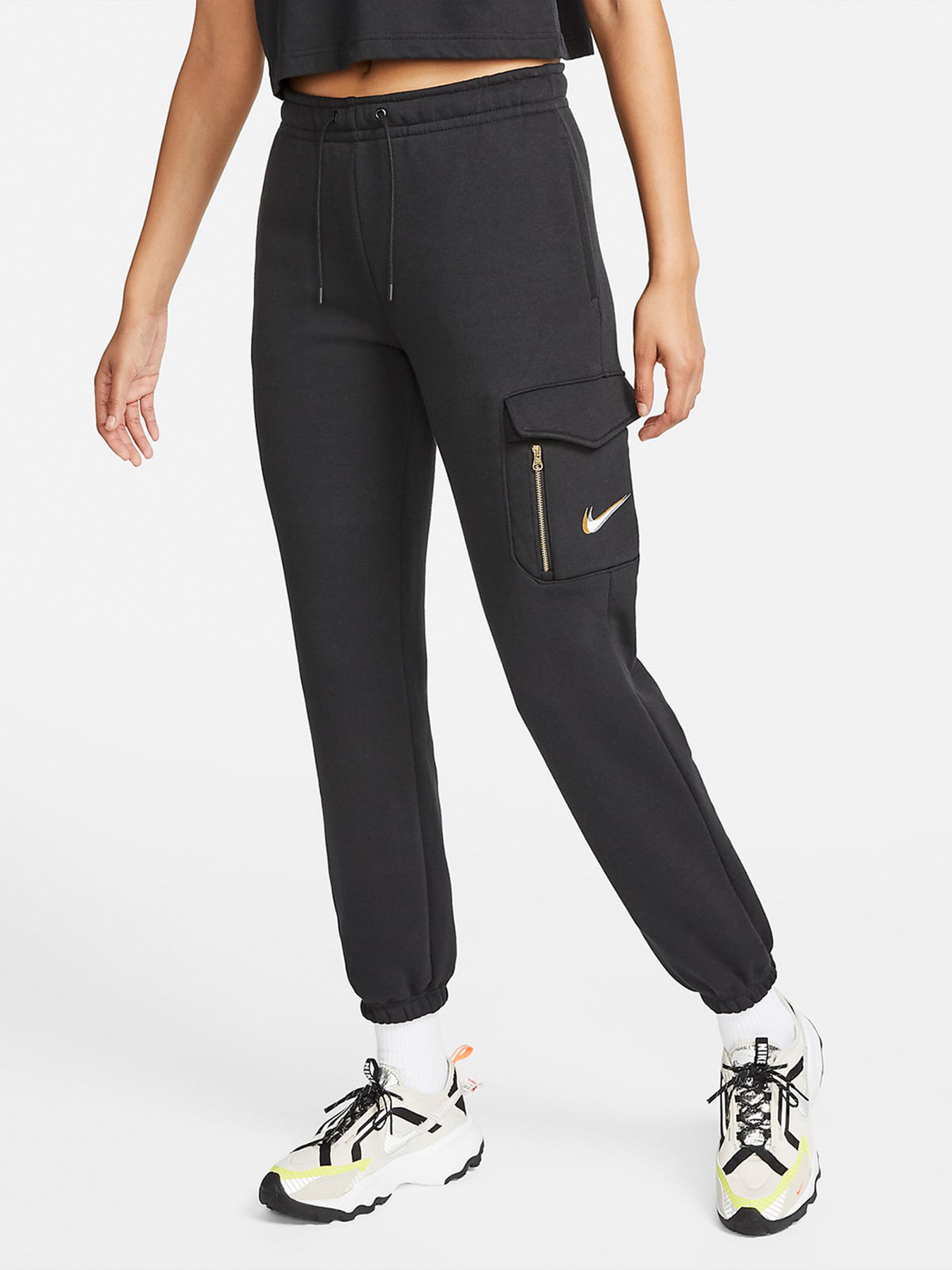 Штаны спортивные NIKE Sportswear Fleece Cargo модель DO2571-010 Фото