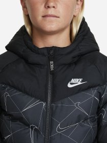 Зимняя куртка NIKE U NSW SYN FILL AOP модель DJ8530-010 Фото