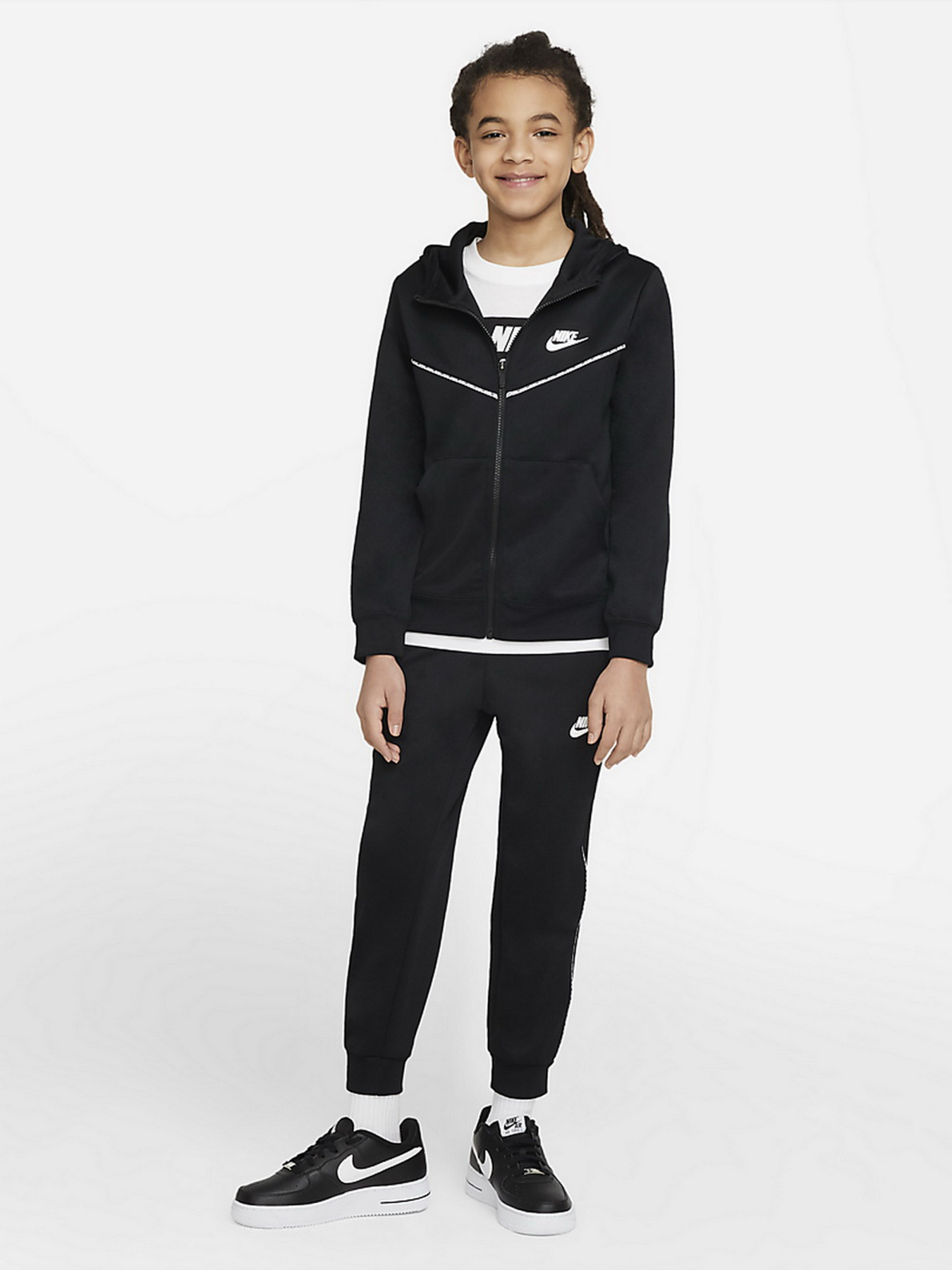 Кофта спортивна NIKE Sportswear модель DD4006-010 Фото