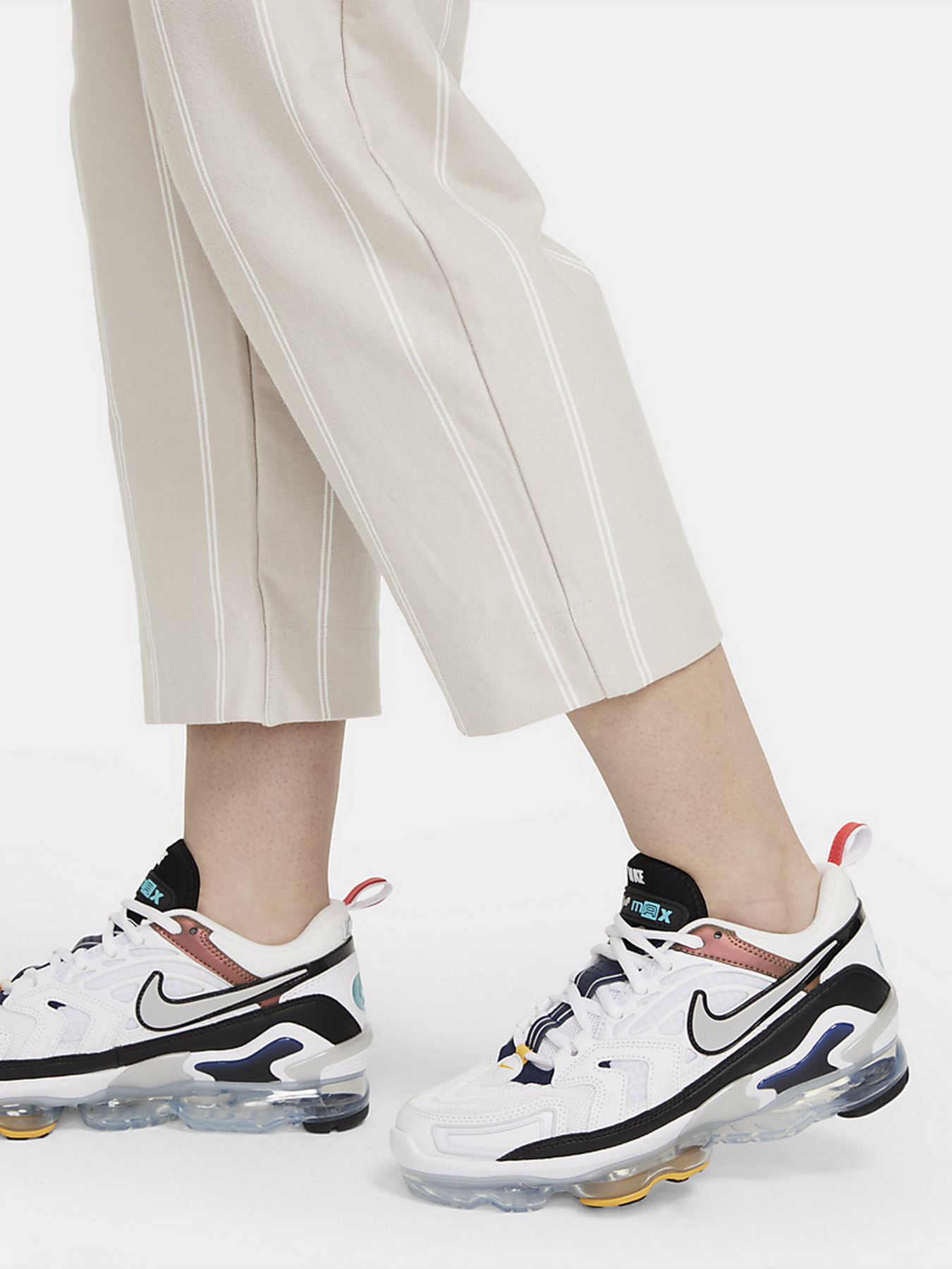 Штани повсякденні NIKE Sportswear модель DD5184-236 Фото