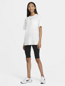 Футболки і поло NIKE Sportswear Essential модель DH4255-100 Фото