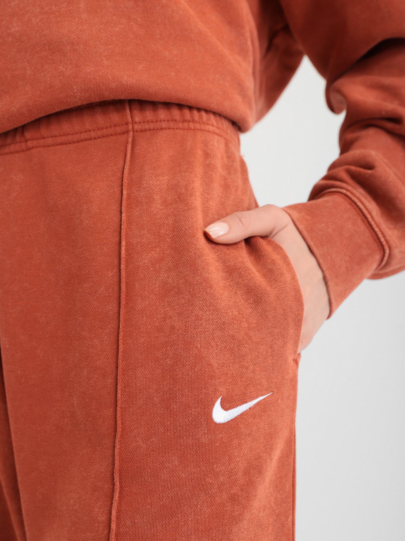 Штаны спортивные NIKE Sportswear Essential модель DD5630-832 Фото