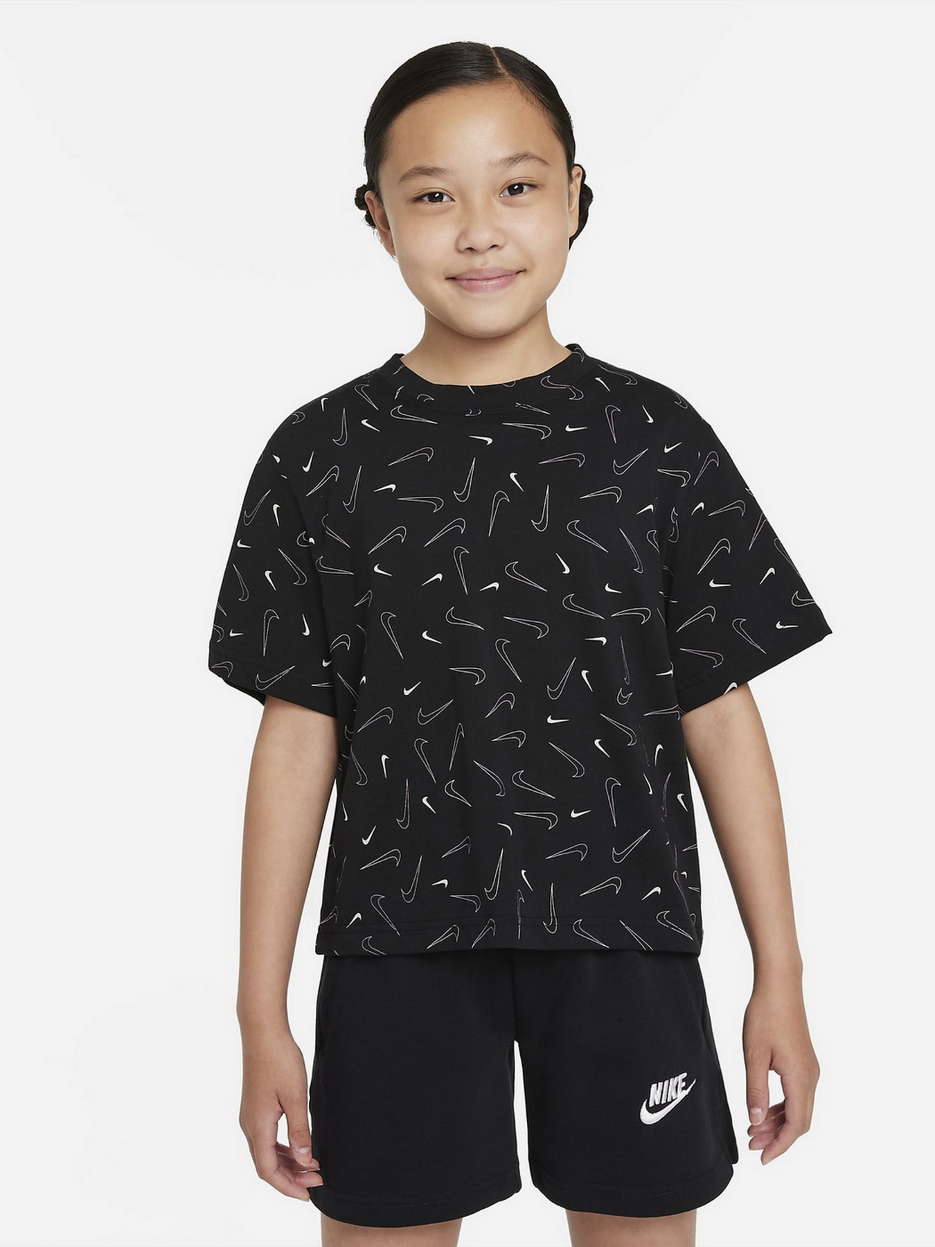 Футболка NIKE Sportswear модель DJ6935-010 Фото