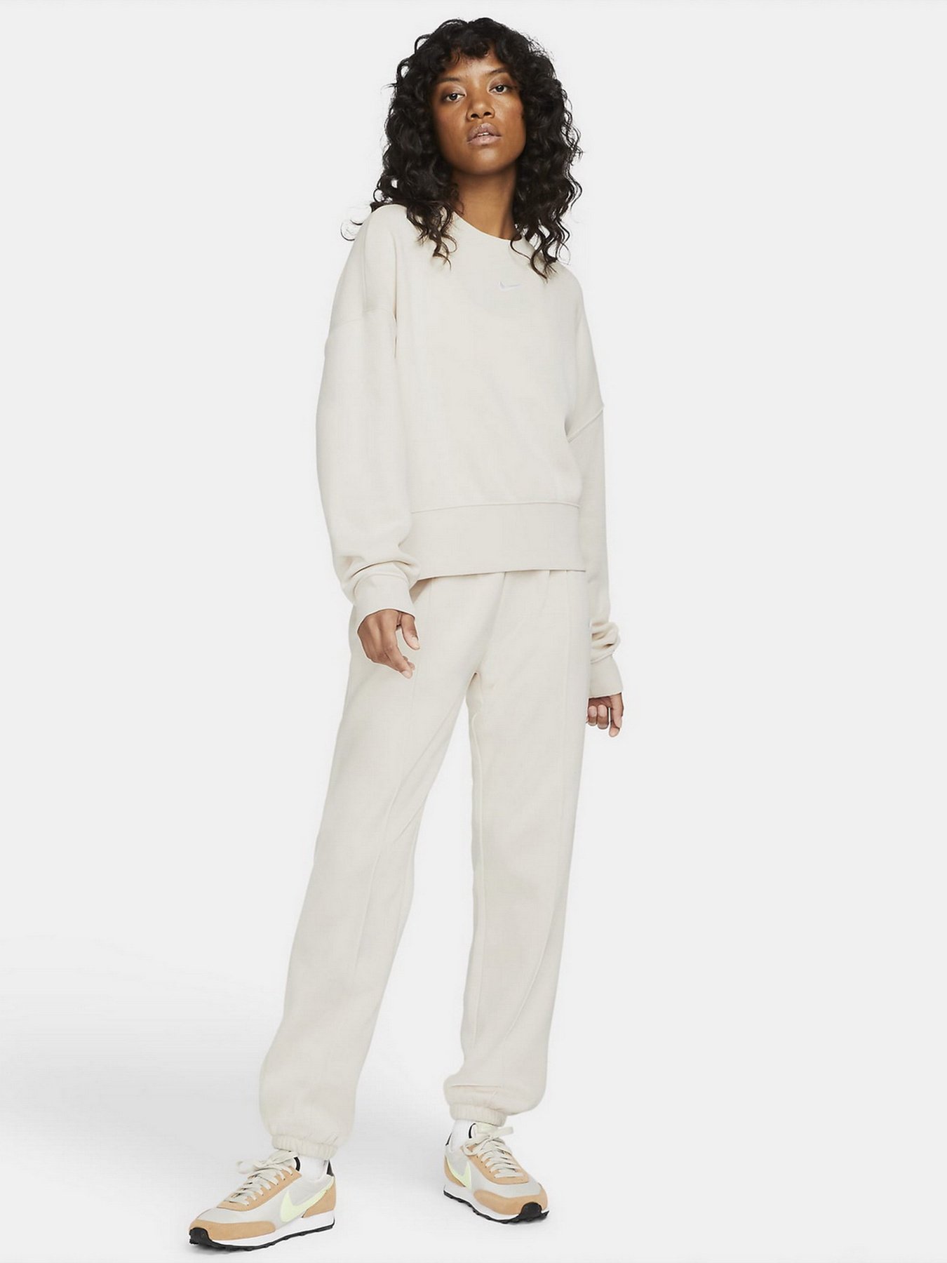 Свитшот NIKE модель DJ7665-219 Фото