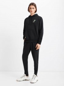 Штаны спортивные NIKE Sportswear Club модель BV2679-010 Штаны спортивные NIKE Sportswear Club модель BV2679-010 Фото