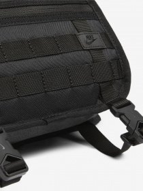 Поясная сумка NIKE Sportswear RPM модель CQ3817-010 Фото