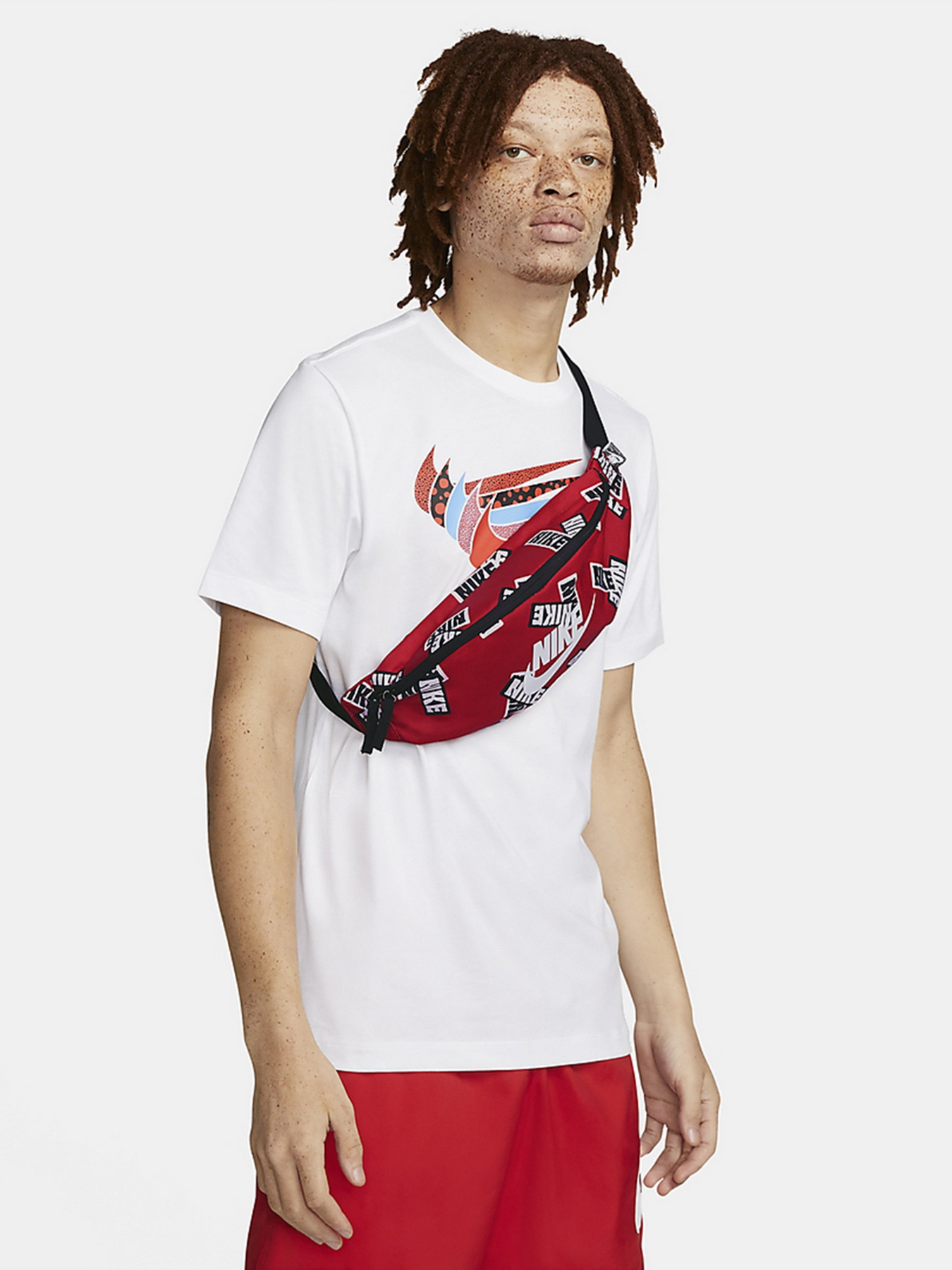 Поясная сумка NIKE Heritage модель DM2162-657 Фото