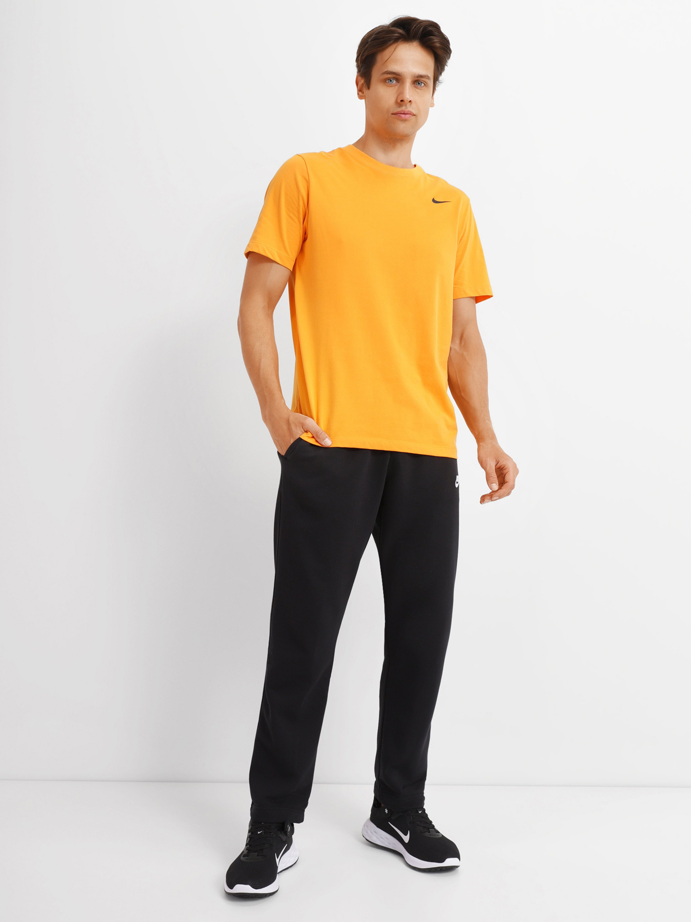 Штаны спортивные NIKE Sportswear Club модель BV2713-010 Фото