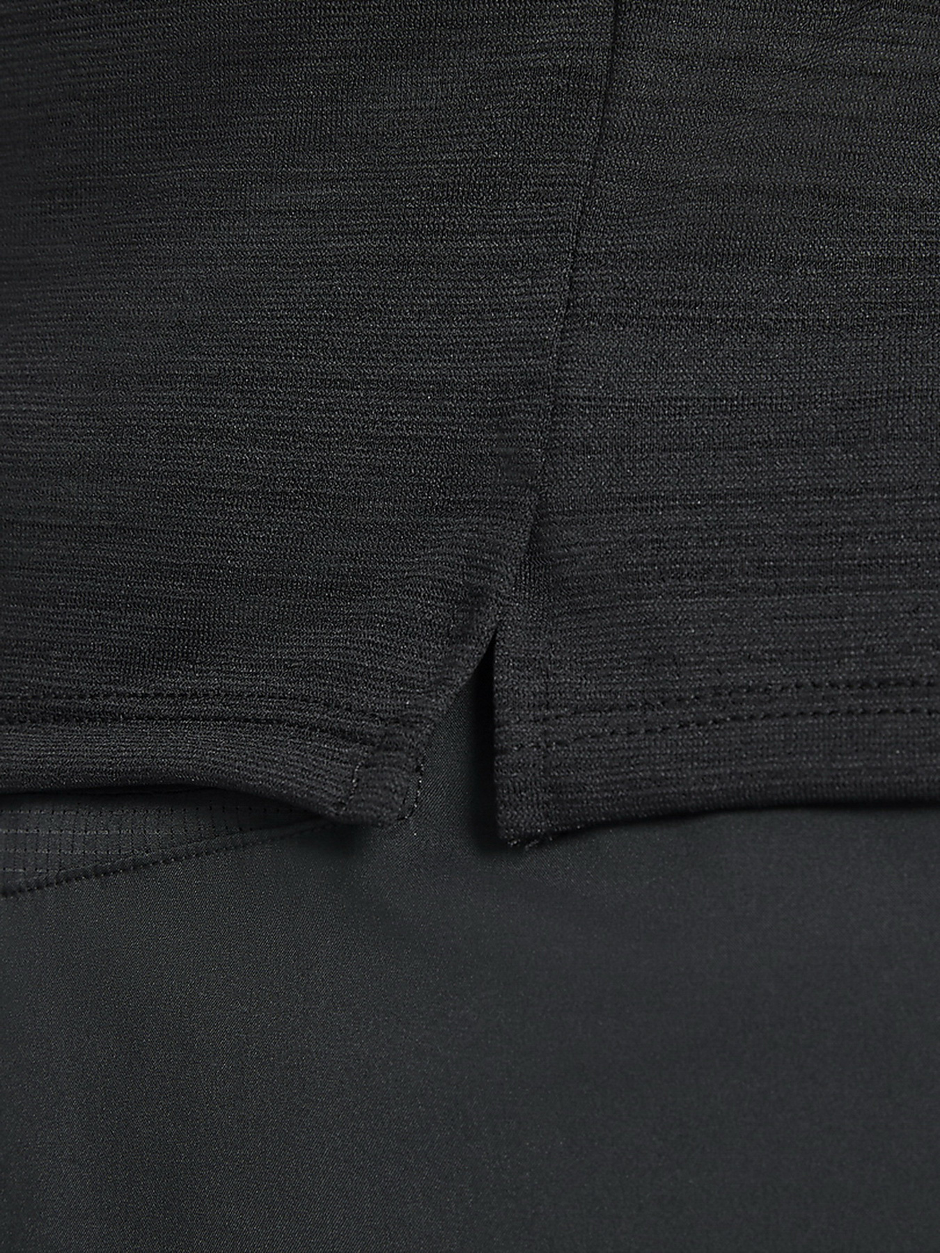 Спортивна футболка NIKE NK DF MILER TOP модель CU5992-010 Фото