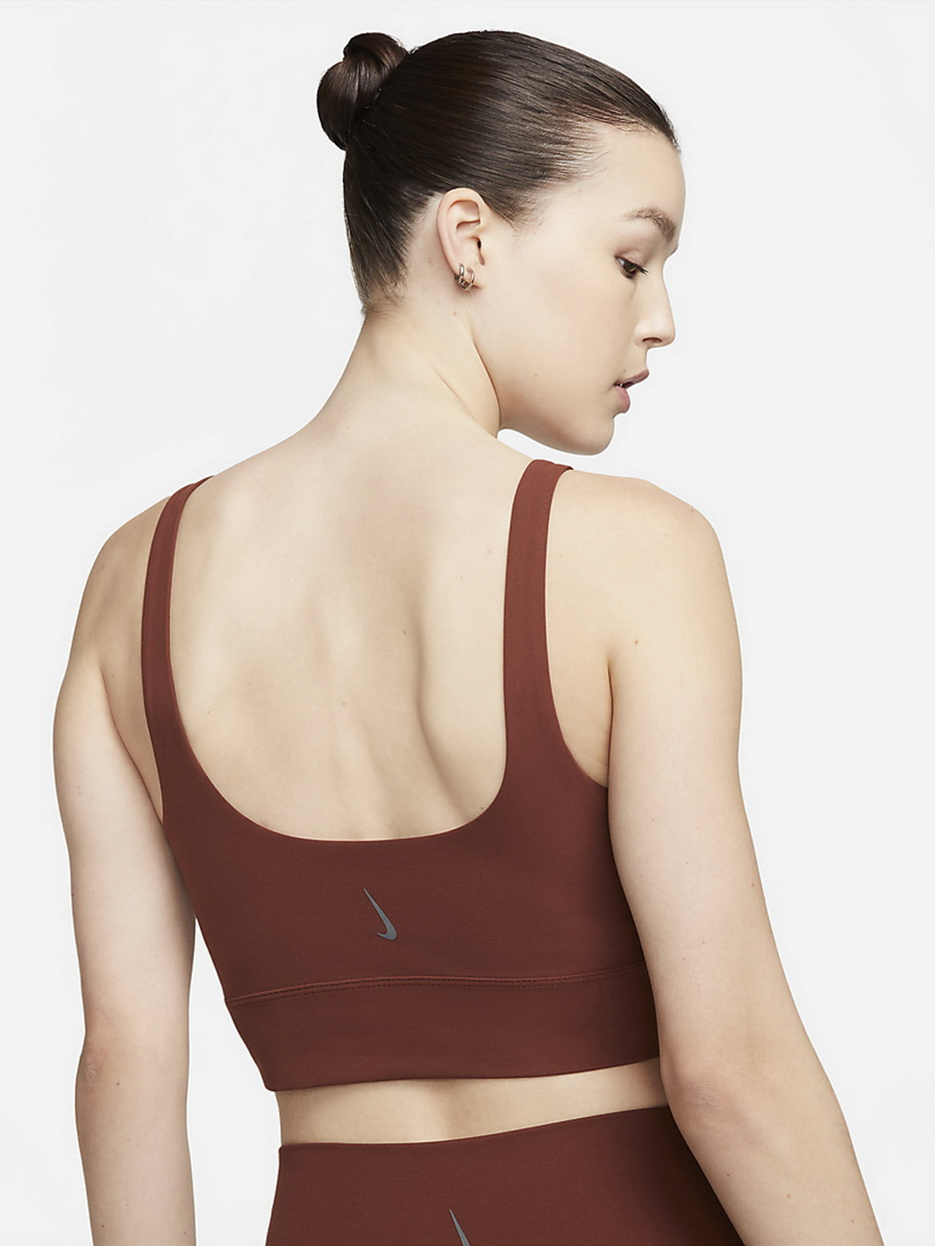 Топ NIKE Yoga Luxe модель CV0576-217 Фото