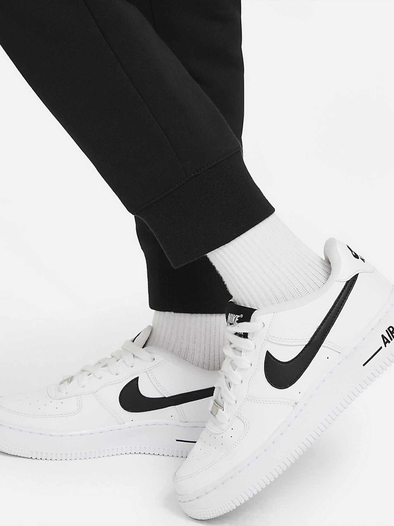 Спортивні штани NIKE Sportswear Club модель DC7207-010 Фото