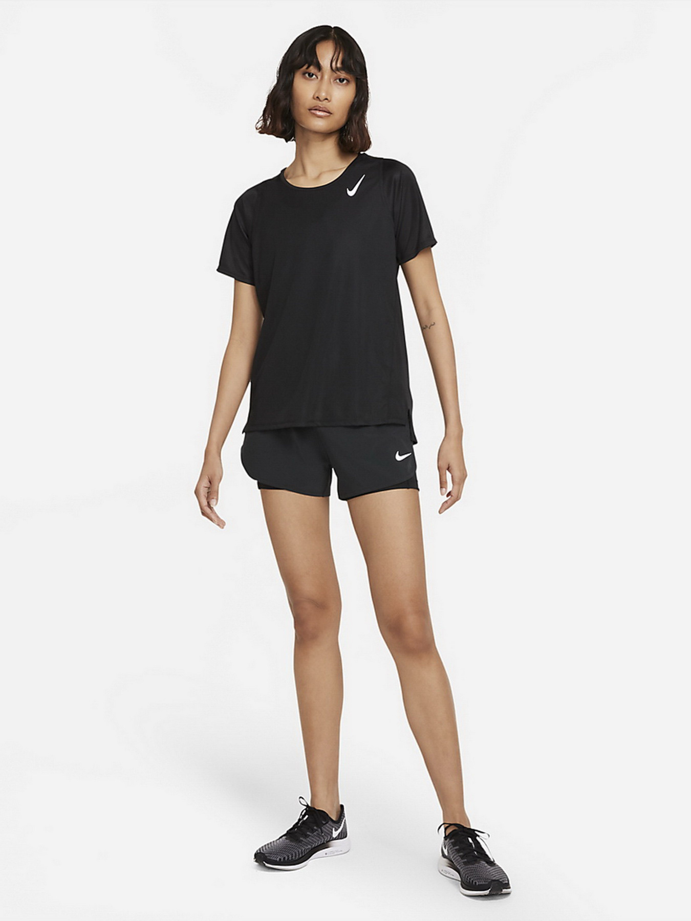 Футболка спортивна NIKE Race Top Ss модель DD5927-010 Фото