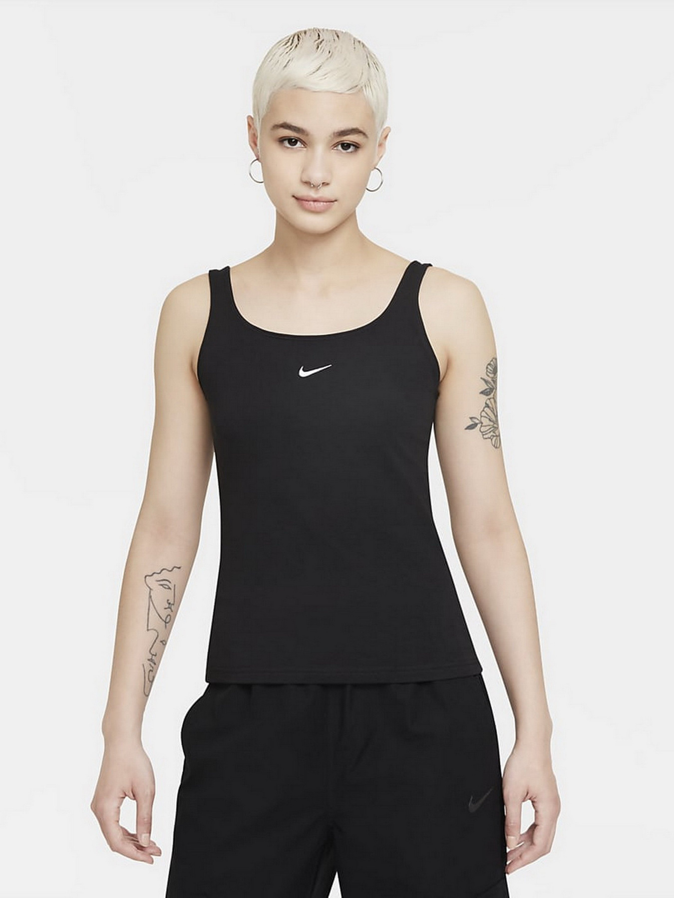 Майка NIKE Sportswear Essential Cami модель DH1345-010 Фото