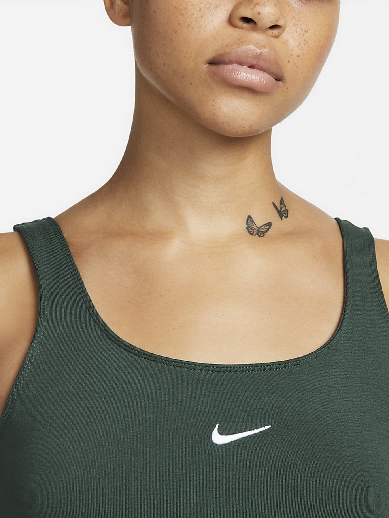 Майка NIKE Sportswear Essential Cami модель DH1345-397 Майка NIKE Sportswear Essential Cami модель DH1345-397 Фото