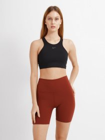 Топ NIKE Yoga Dri-FIT Swoosh модель DM0660-010 Фото