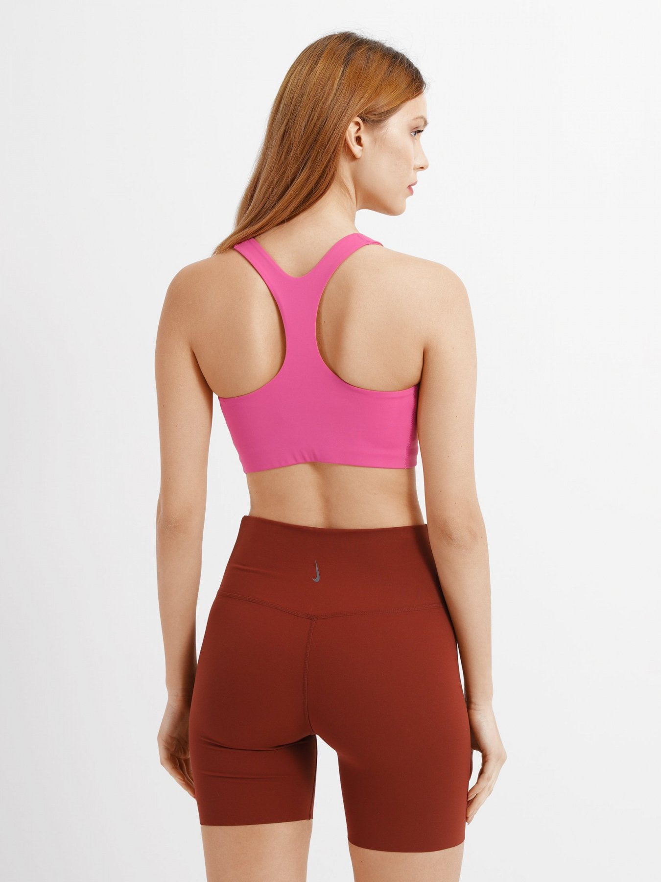 Топ NIKE Yoga Dri-FIT Swoosh модель DM0660-665 Фото