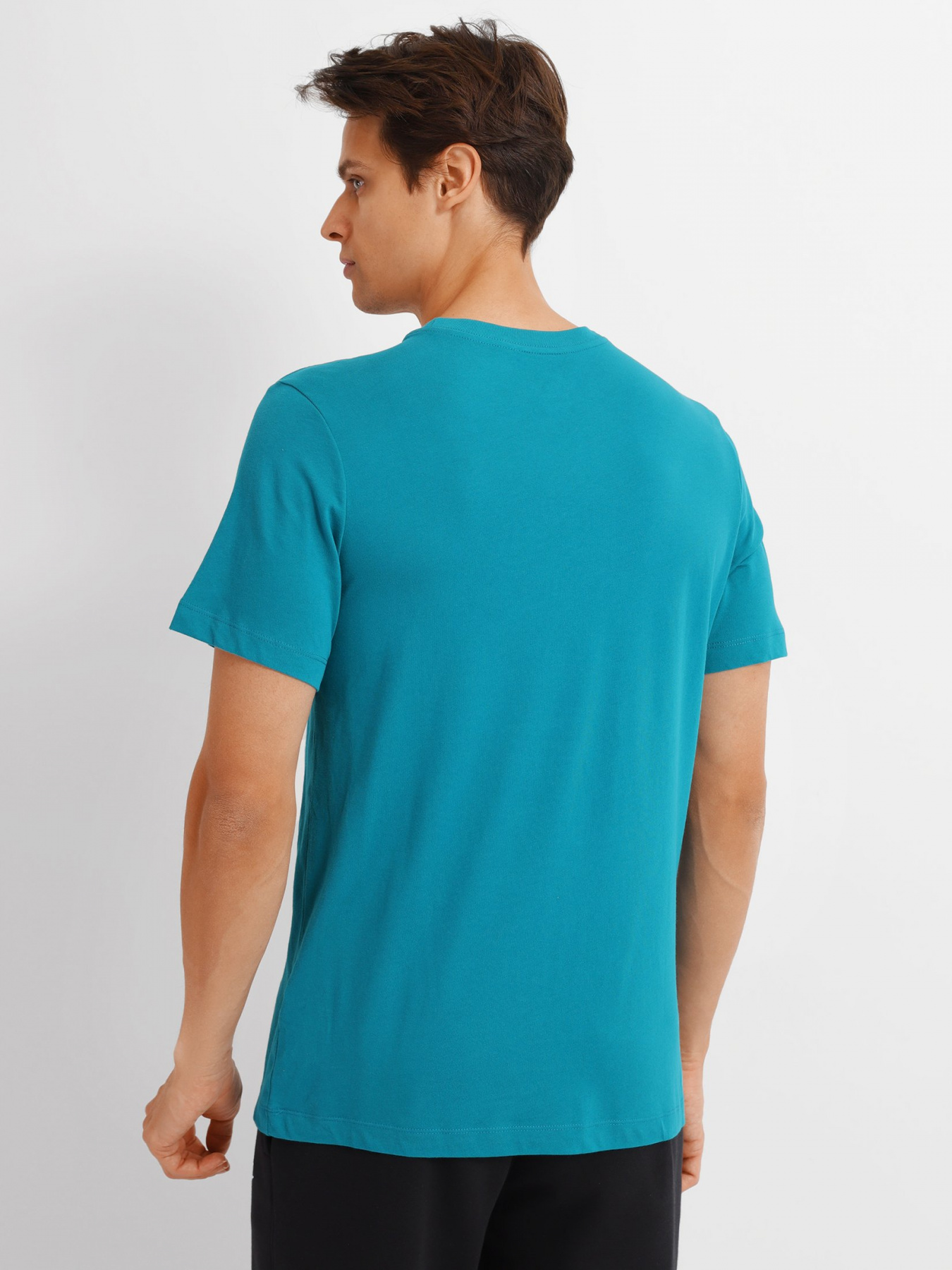 Футболка спортивна NIKE Dri-FIT Sport Clash модель DM5662-367 Фото