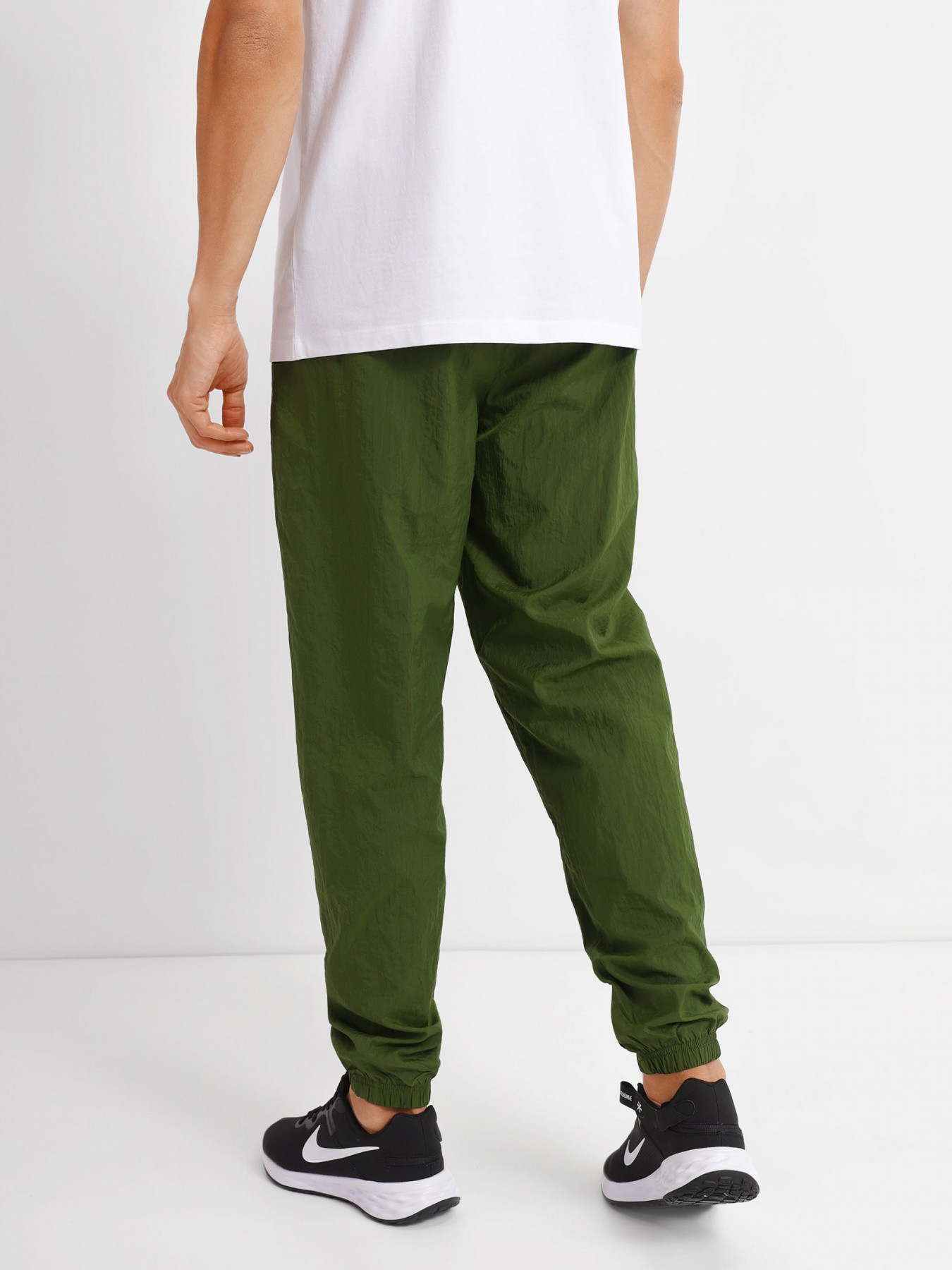 Спортивный костюм NIKE Sportswear Sport Essentials модель DM6848-326 Фото