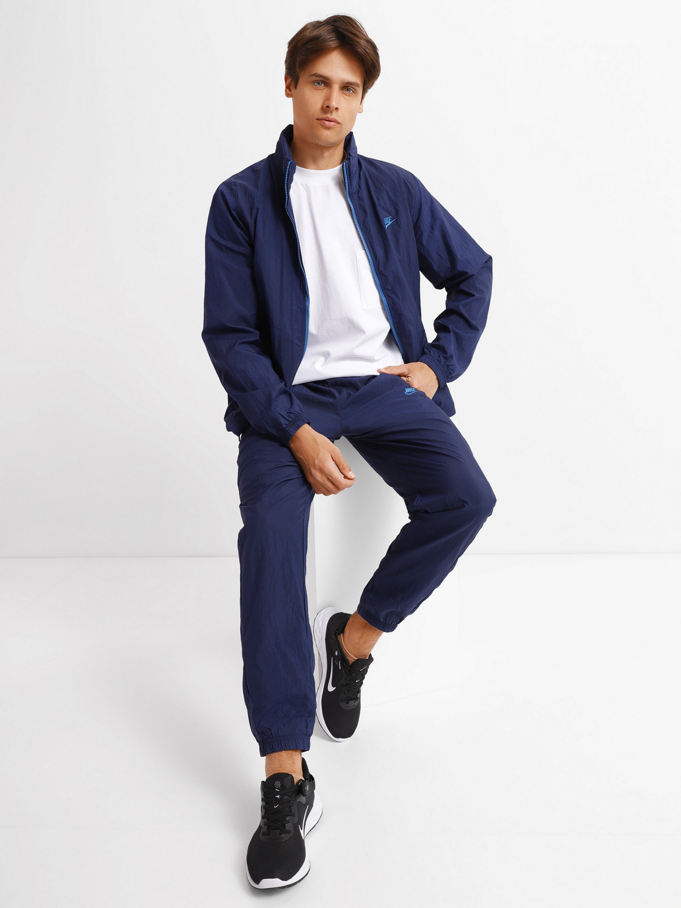 Спортивний костюм NIKE Sportswear Sport Essentials модель DM6848-410 Фото