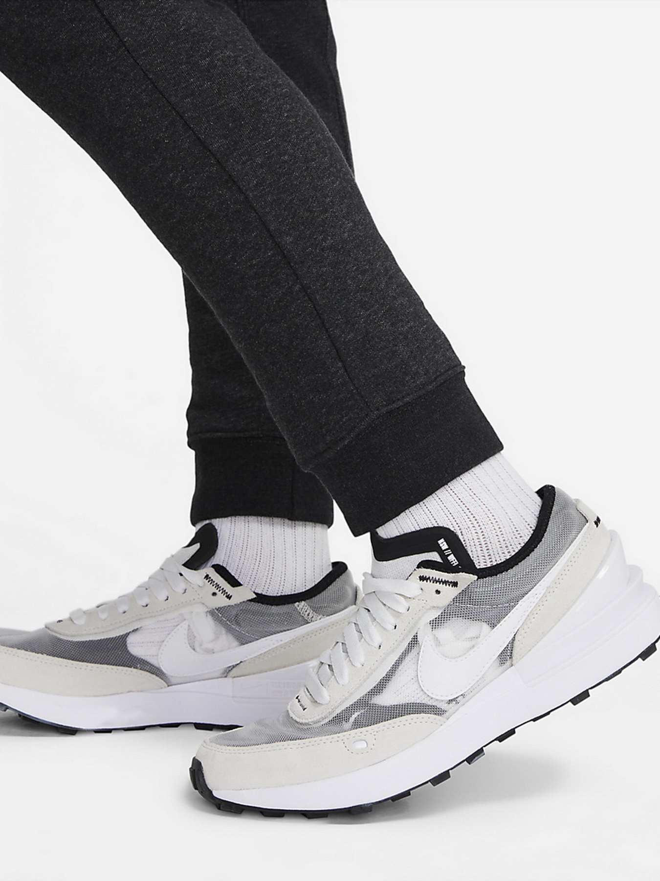 Спортивні штани NIKE Sportswear модель DM8108-010 Фото