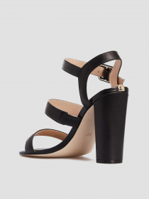 Босоножки GUESS 
Melodie модель FL6MEL-LEA03-BLACK Фото