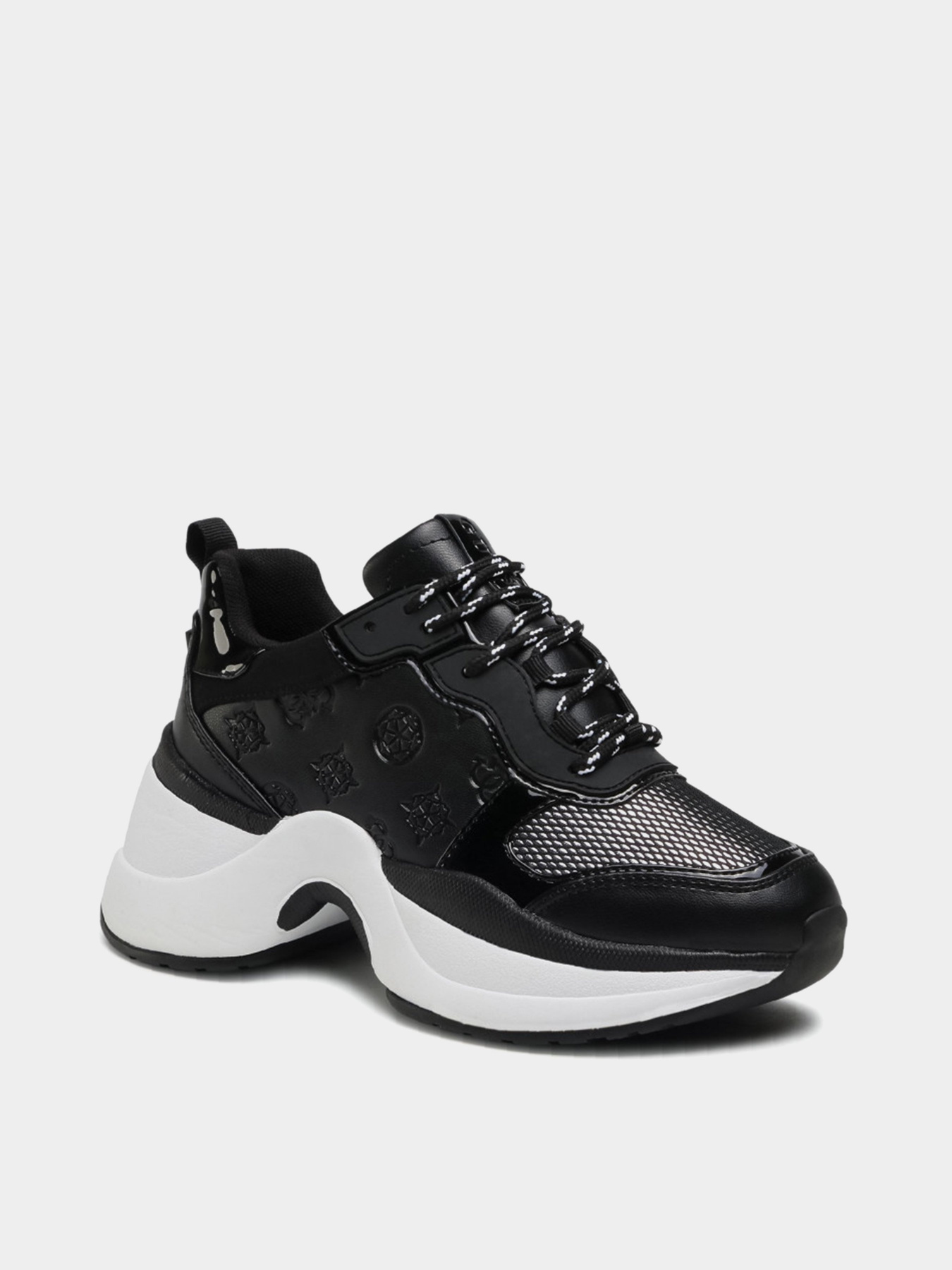 Кроссовки GUESS Jennea модель FL5JN2-ESU12-BLKBL Фото