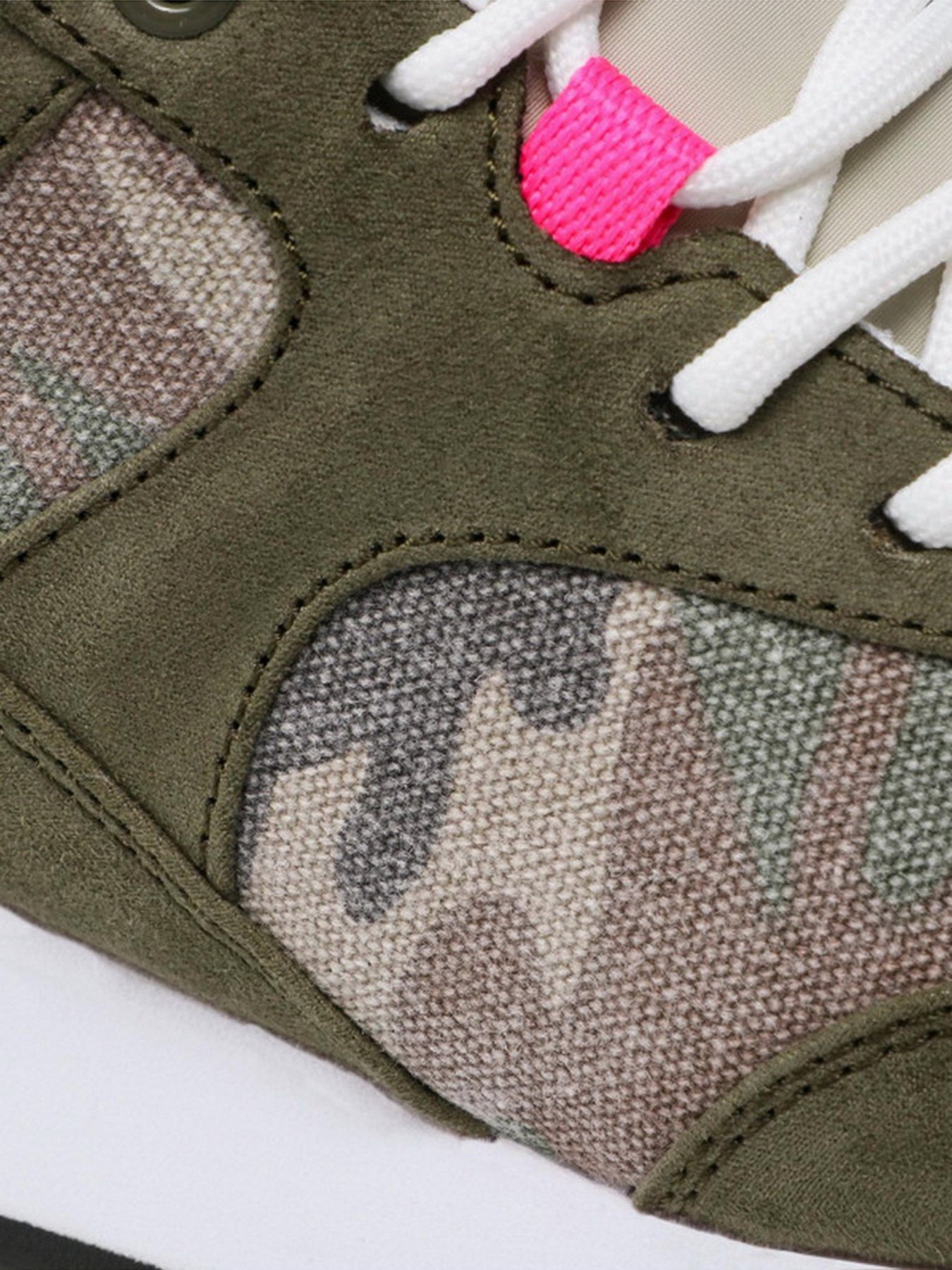 Кросівки GUESS модель FL5SLV.PEL12;OLIVE Фото