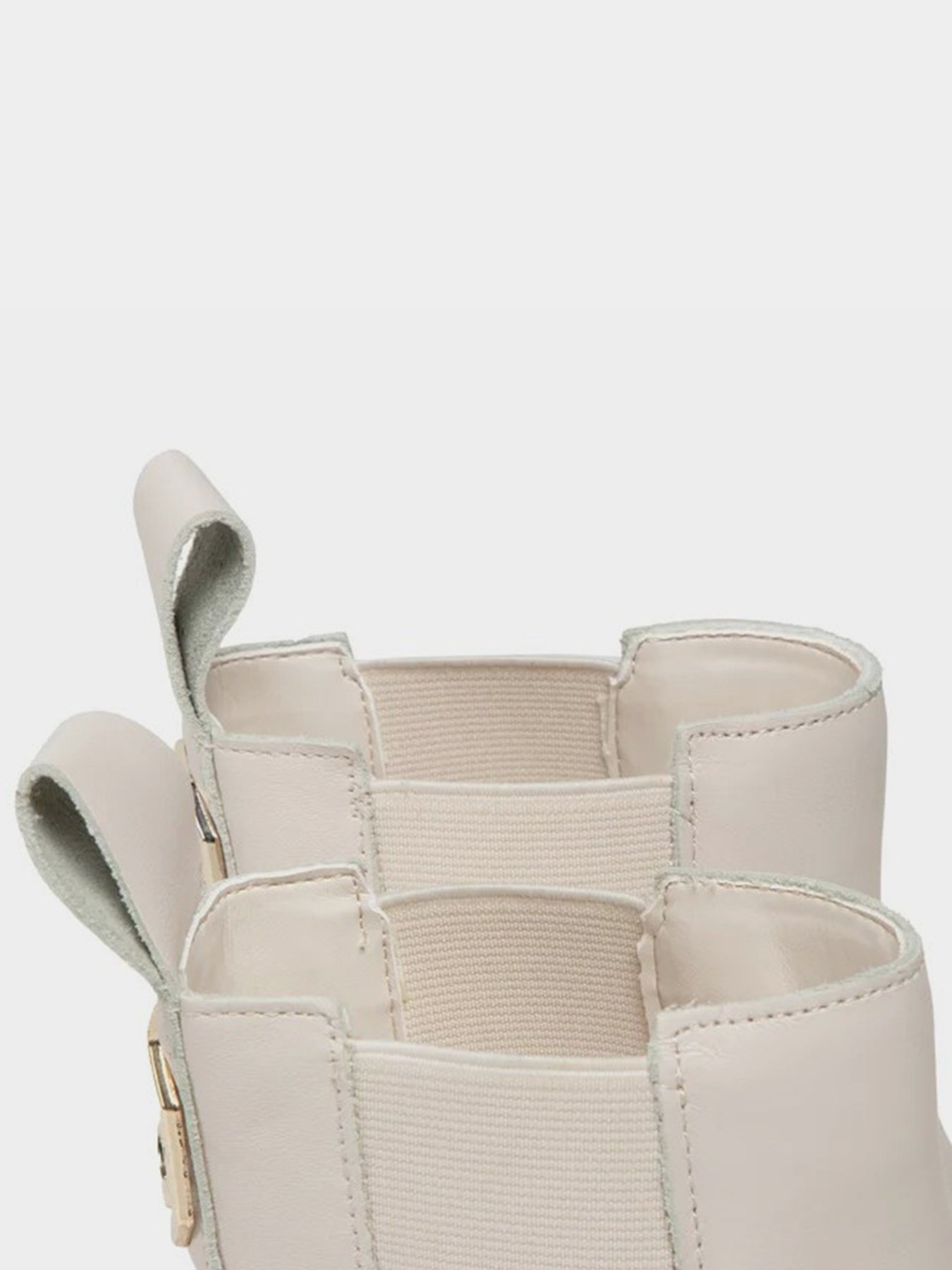 Челсі GUESS Oakess модель FL7OAK.LEA10;IVORY Фото