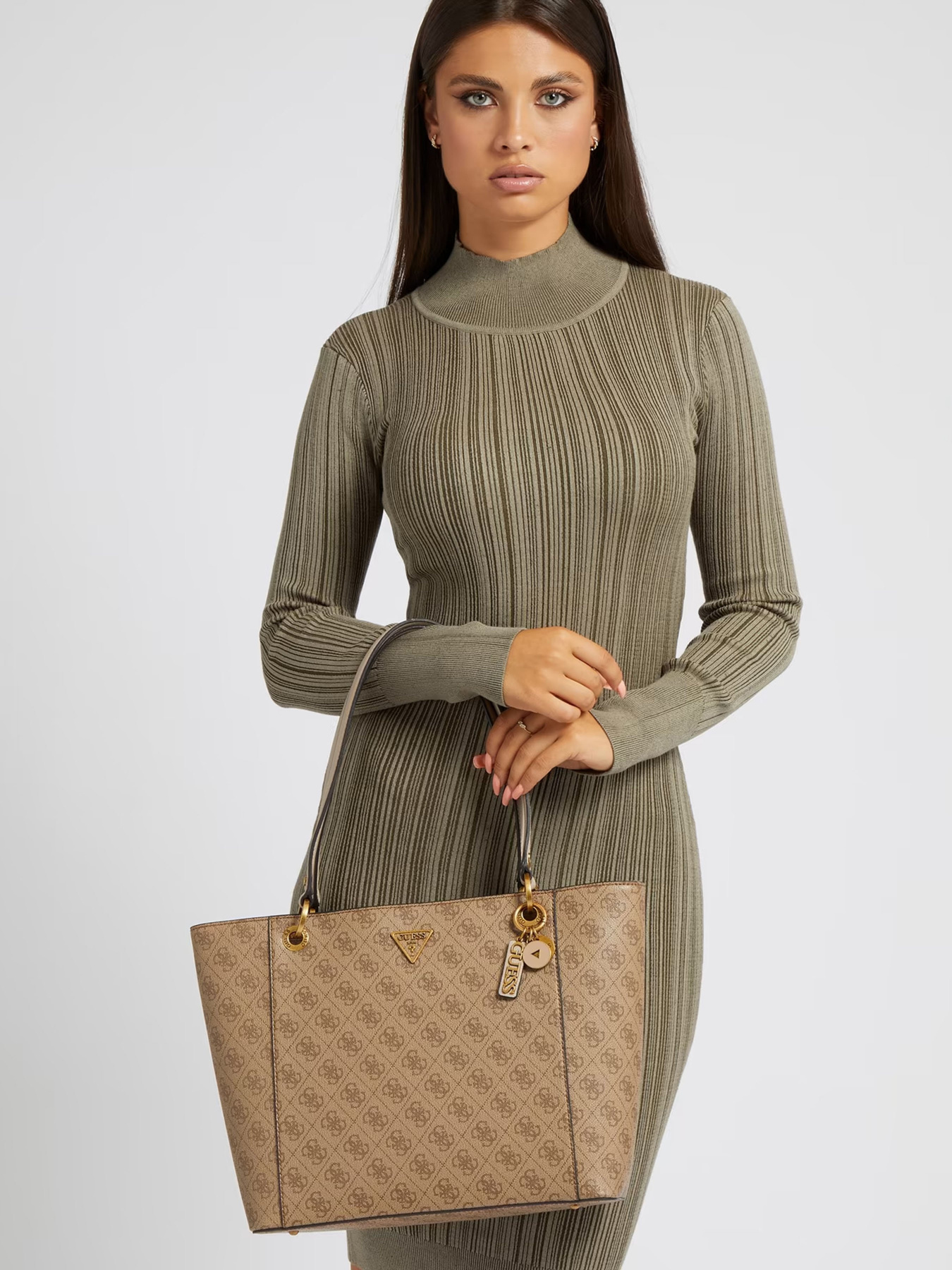 Шопер GUESS модель HWBB78.79230;LTE Фото