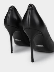 Туфли на каблуках GUESS Sabalia модель FL7SBA.LEA08;BLACK Туфли на каблуках GUESS Sabalia модель FL7SBA.LEA08;BLACK Фото