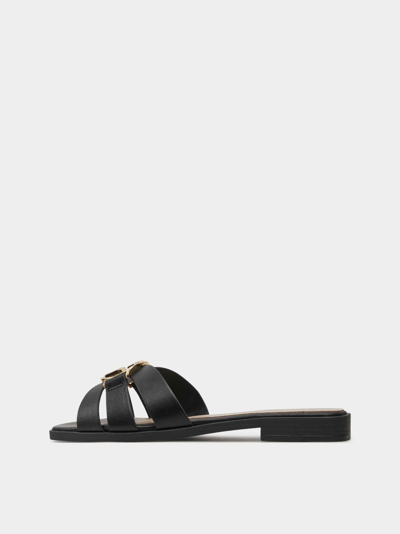 Шлепанцы GUESS Symo модель FLJSYM.LEA03;BLACK Шлепанцы GUESS Symo модель FLJSYM.LEA03;BLACK Фото