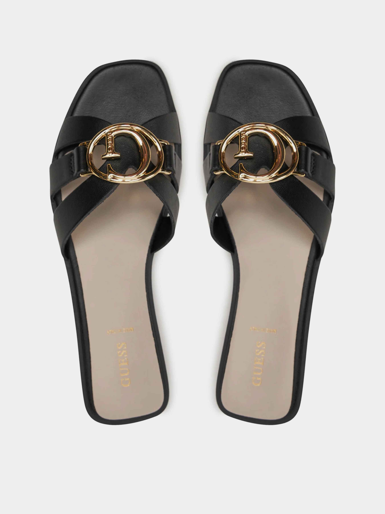 Шлепанцы GUESS Symo модель FLJSYM.LEA03;BLACK Шлепанцы GUESS Symo модель FLJSYM.LEA03;BLACK Фото