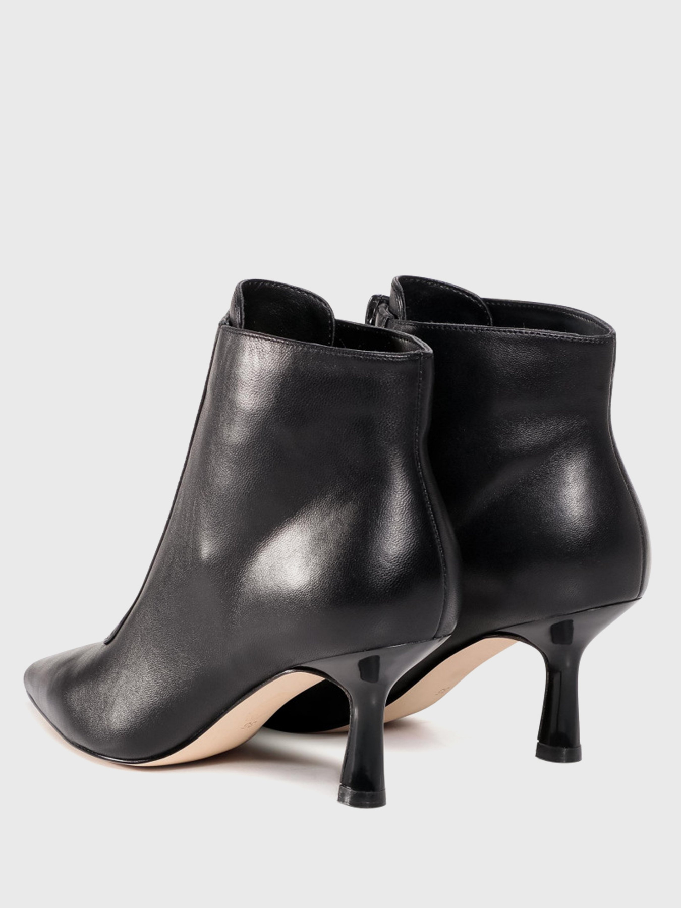 Ботинки GUESS модель FL7DB2-LEA10-BLACK Фото