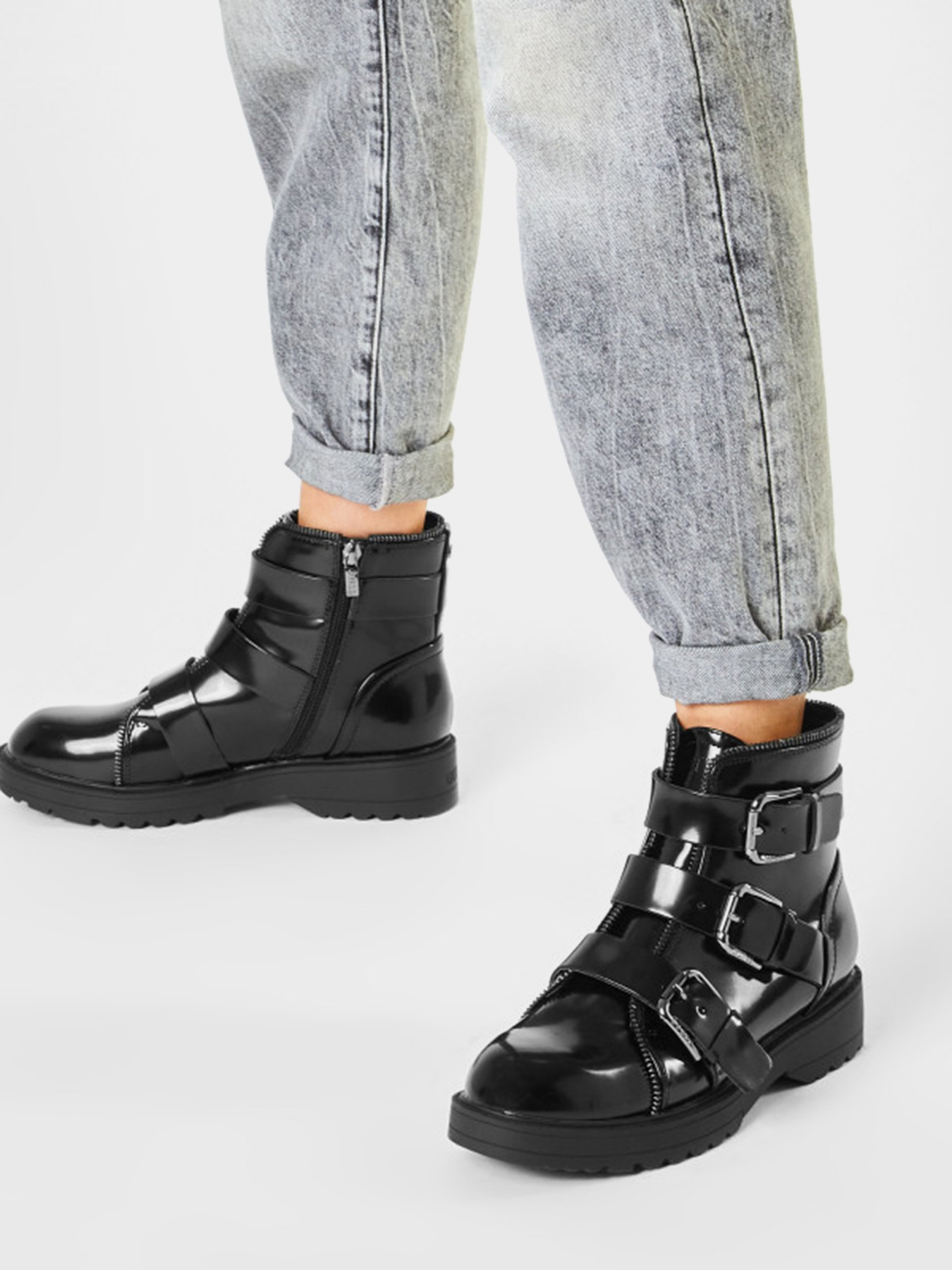 Ботинки GUESS модель FL7WEN-ELE10-BLACK Фото