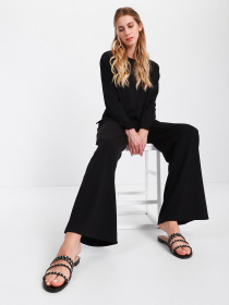 Шльопанці GUESS Cevana модель FL6CVN-FAL19-BLKWH Фото