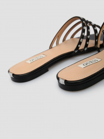 Шльопанці GUESS Cevana модель FL6CVN-FAL19-BLKWH Шльопанці GUESS Cevana модель FL6CVN-FAL19-BLKWH Фото