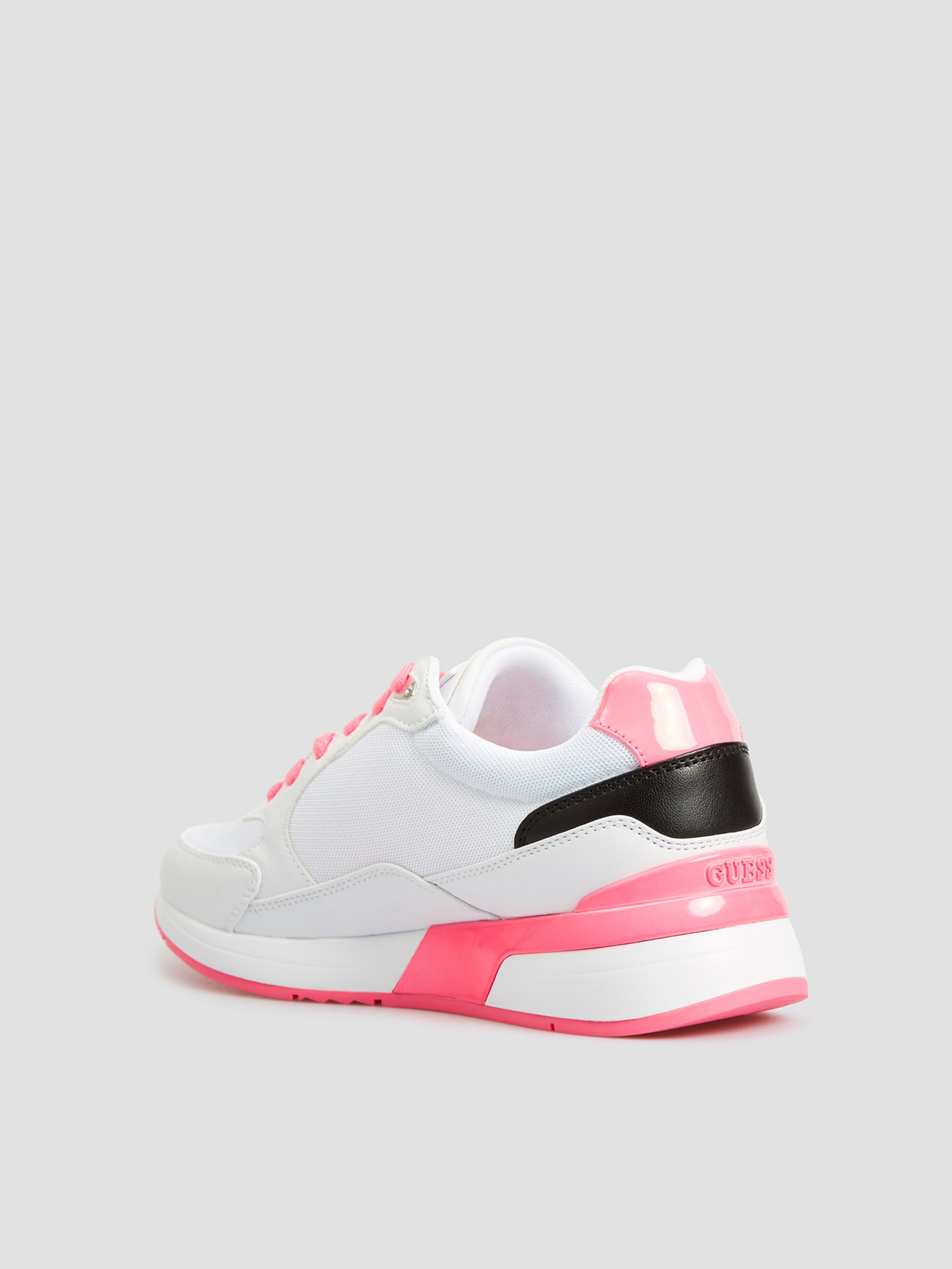 Кросівки повсякденні GUESS Moxea модель FL6MX3-ELE12-WHIFU Фото