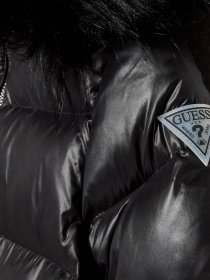 Пуховик GUESS модель J2BL03.WB080;JBLK Фото