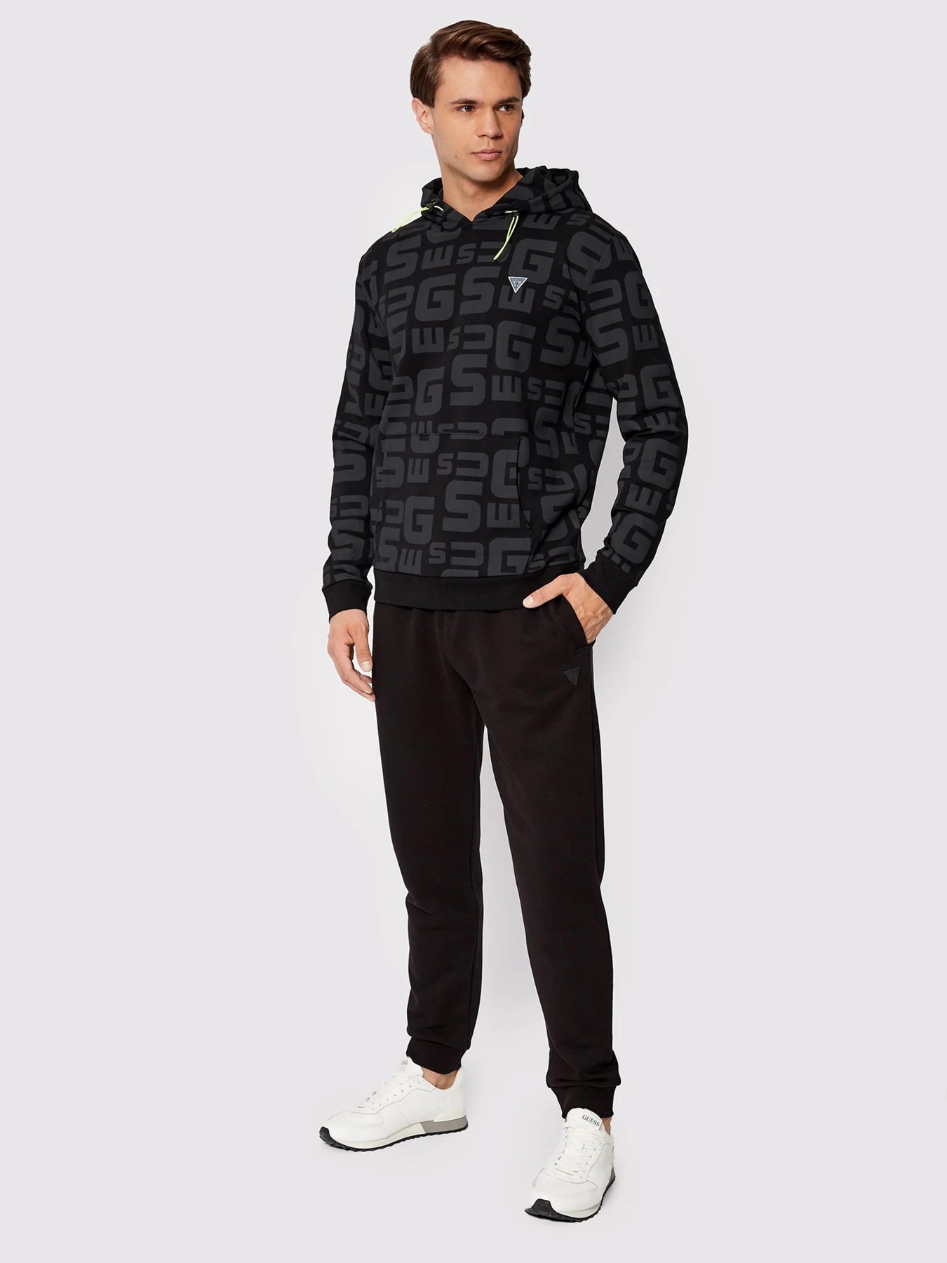 Худи GUESS Galen Hooded Sweatshirt модель Z2YQ16.K7ON1;JBLK Фото