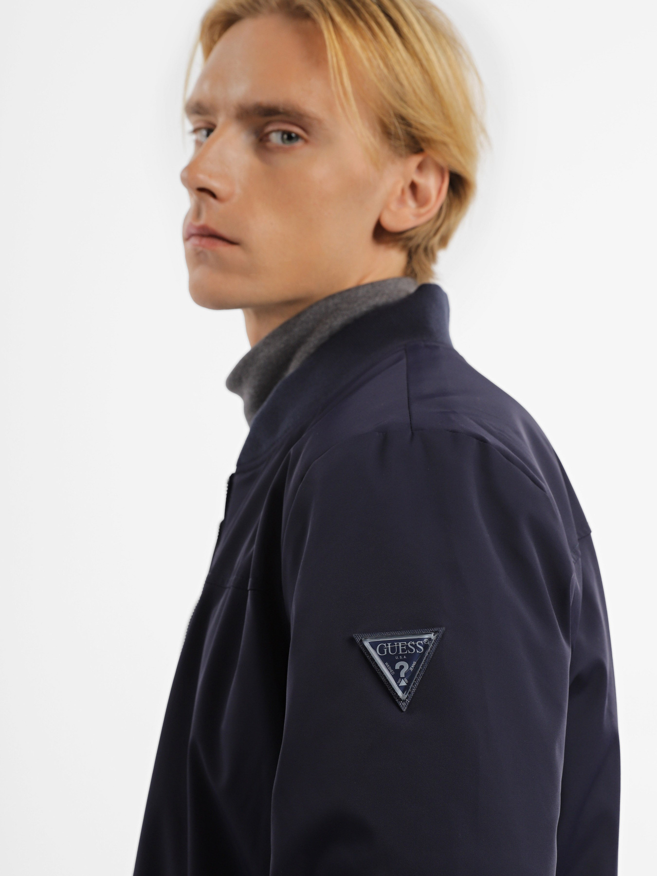 Демисезонная куртка GUESS модель M3YL16.WFHJ0;G7V2 Фото