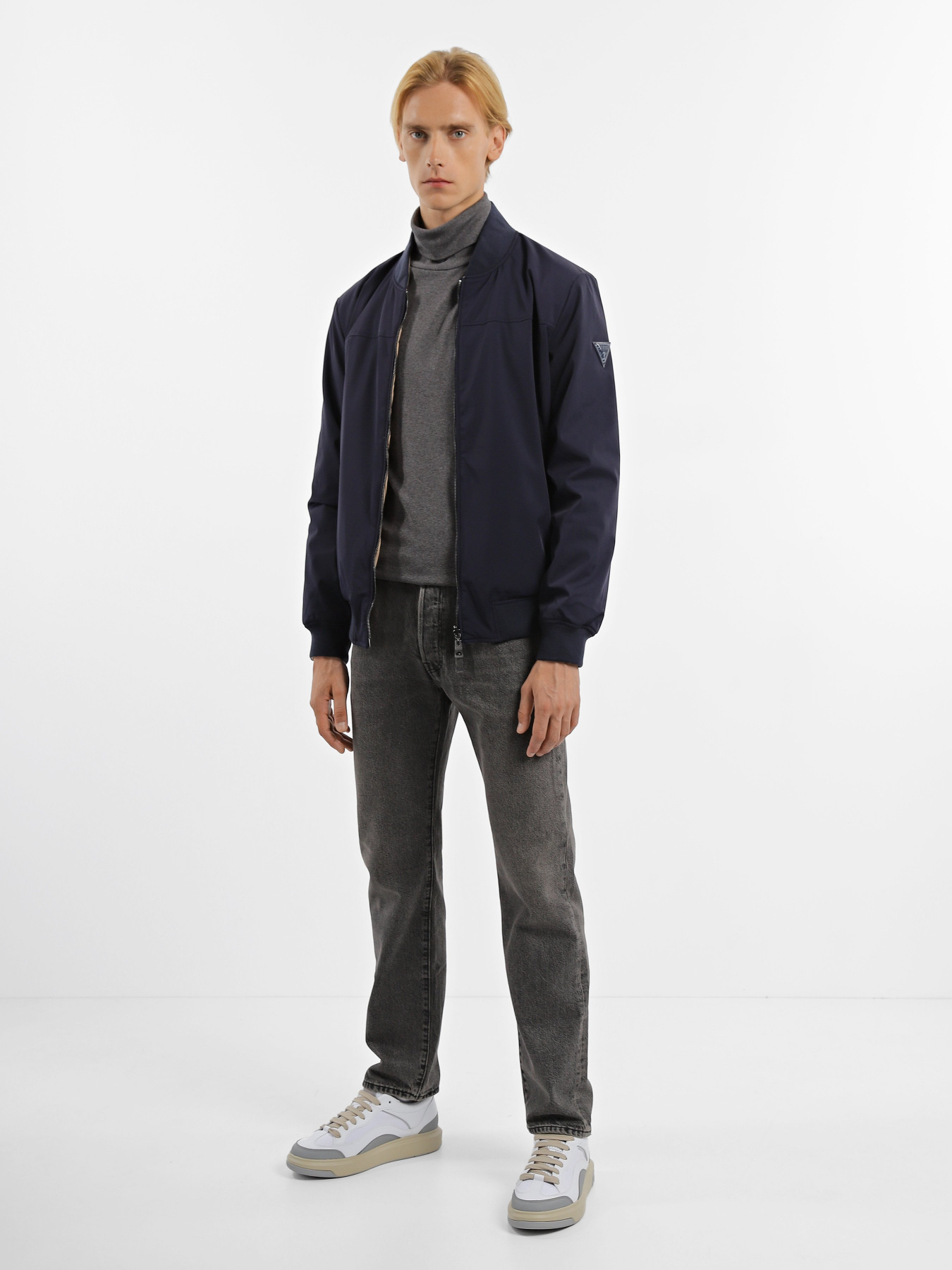 Демисезонная куртка GUESS модель M3YL16.WFHJ0;G7V2 Фото