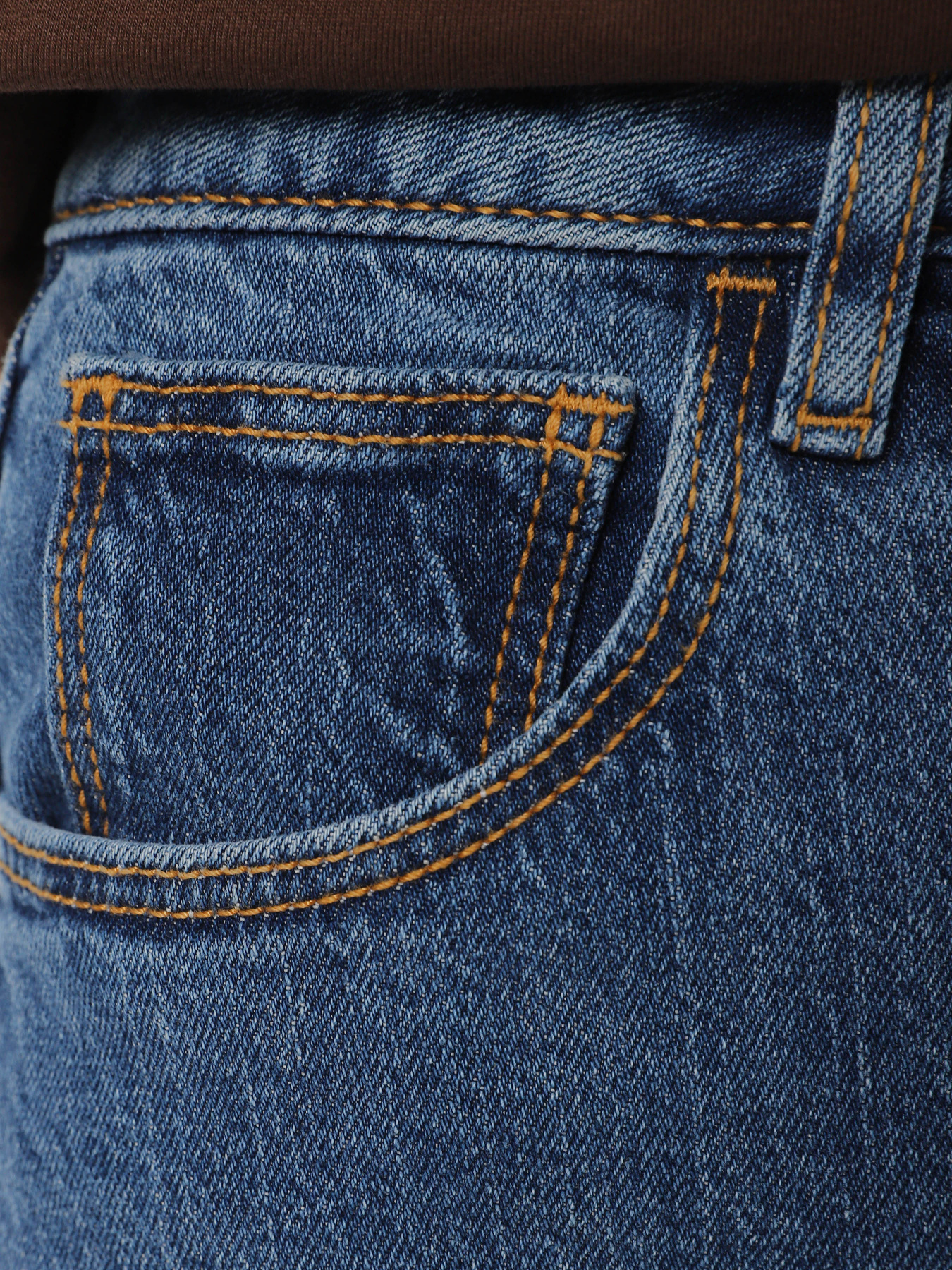 Джинсы мом GUESS Mom Jean Aumd Authentic Mid модель W2YA21.D4NH5;AUMD Фото