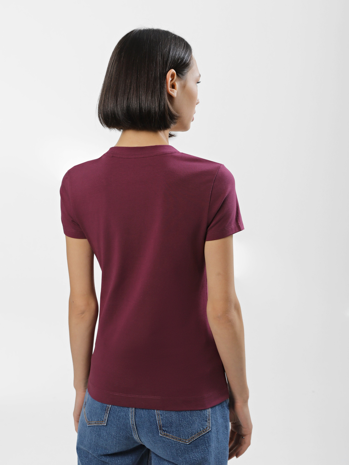 Футболка GUESS Ss Cn Logo Micro Studs Tee модель W3BI34.J1314;G4A1 Фото