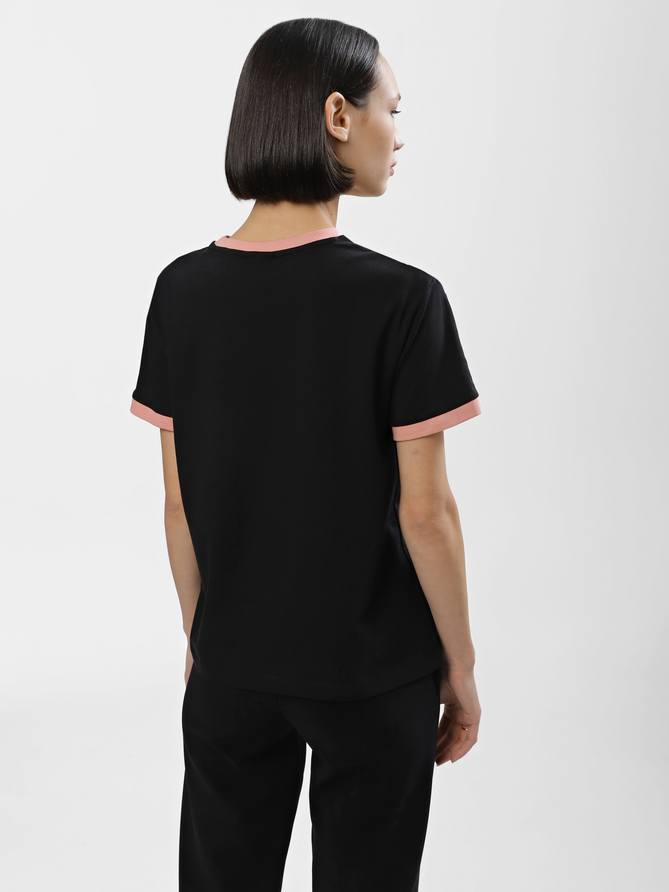 Футболка GUESS Allegra Ss T-Shirt модель V3BI03.J1314;JBLK Фото