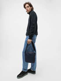 Кросс-боди GUESS Fidenza Top Zip Crossbody Flat модель HMFIDA.P3458;BLU Фото