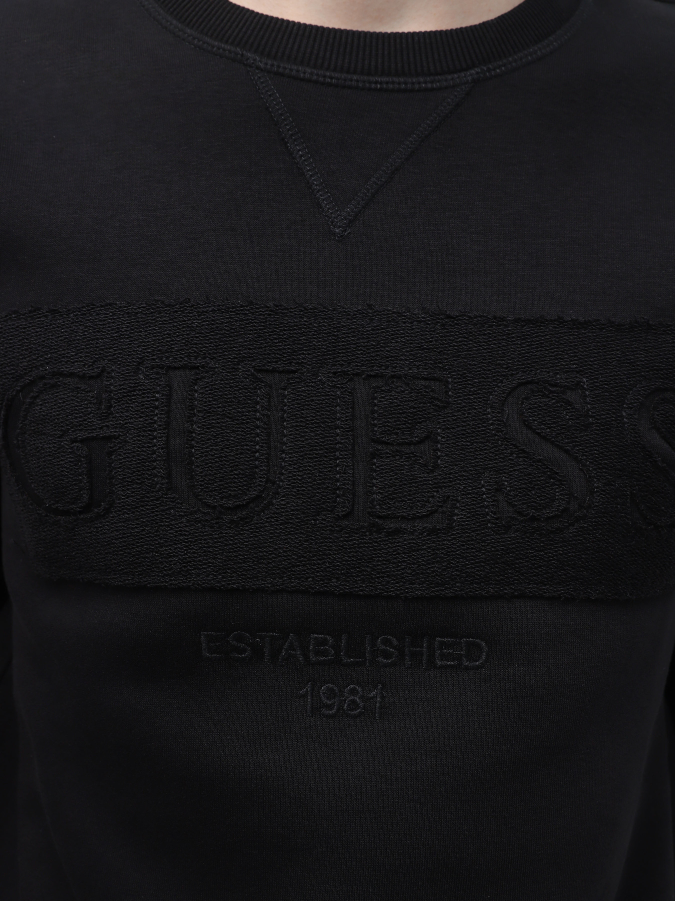 Свитшот GUESS Beau Cn Sweatshirt модель M3BQ08.K9Z21;JBLK Свитшот GUESS Beau Cn Sweatshirt модель M3BQ08.K9Z21;JBLK Фото
