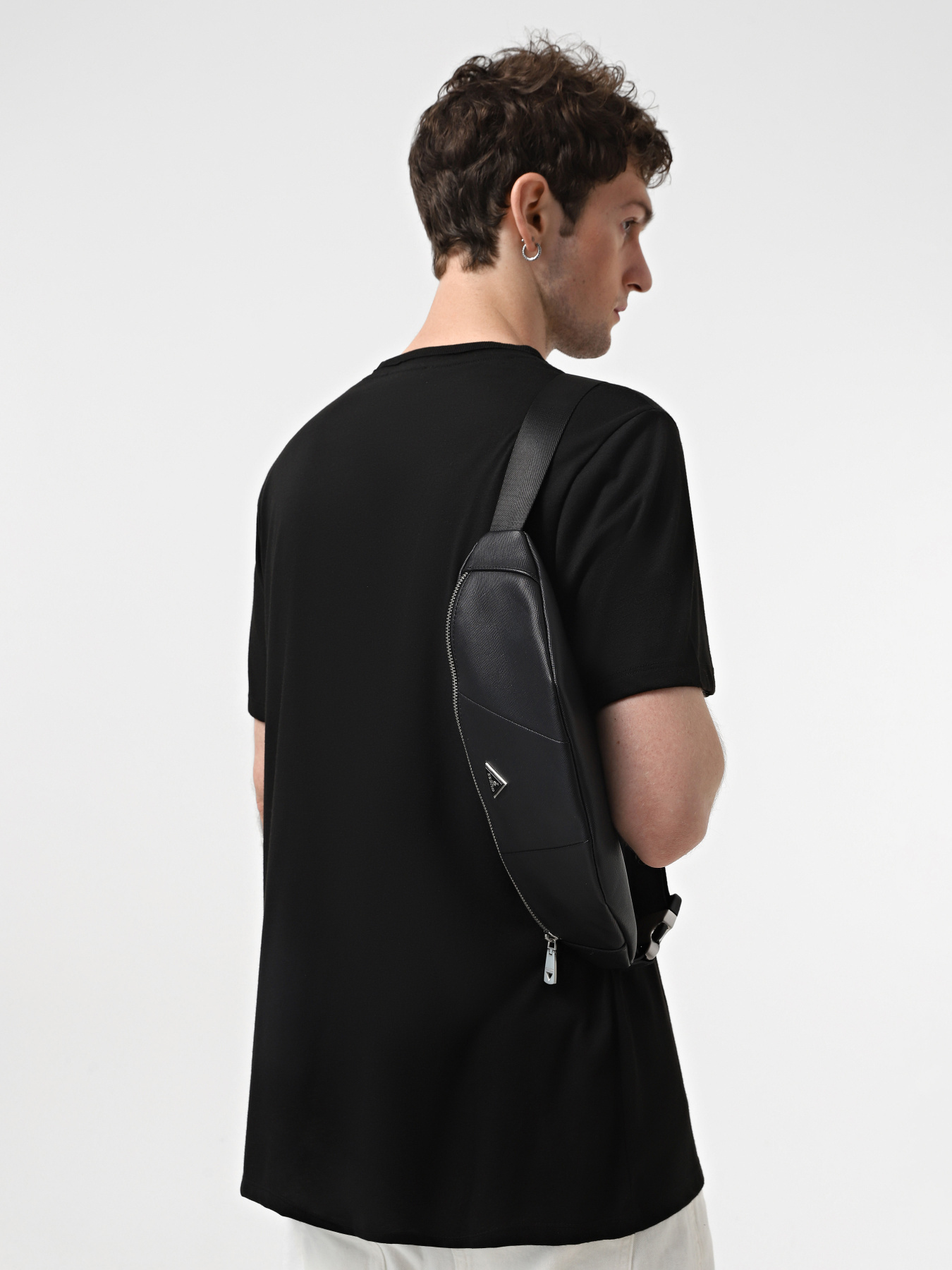 Поясна сумка GUESS Torino модель HMECSA.P3431;BLA Фото